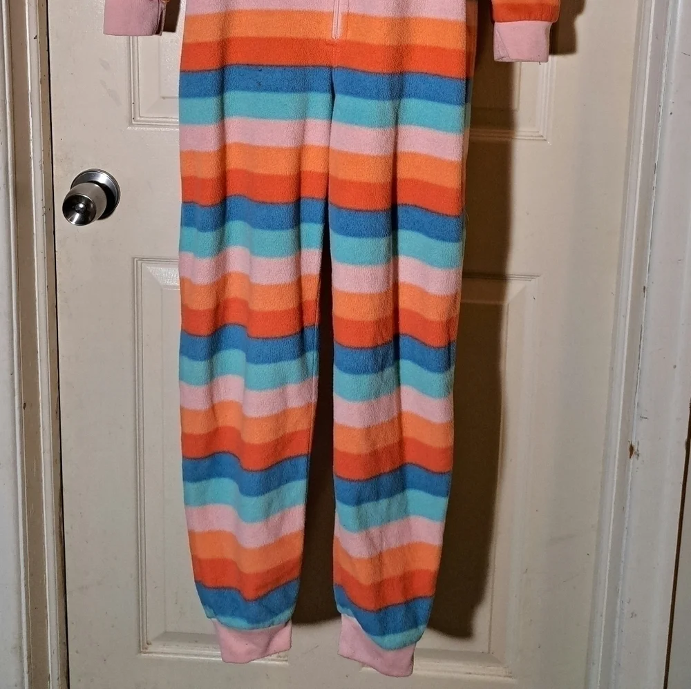 Gymboree XL one Piece striped night suite